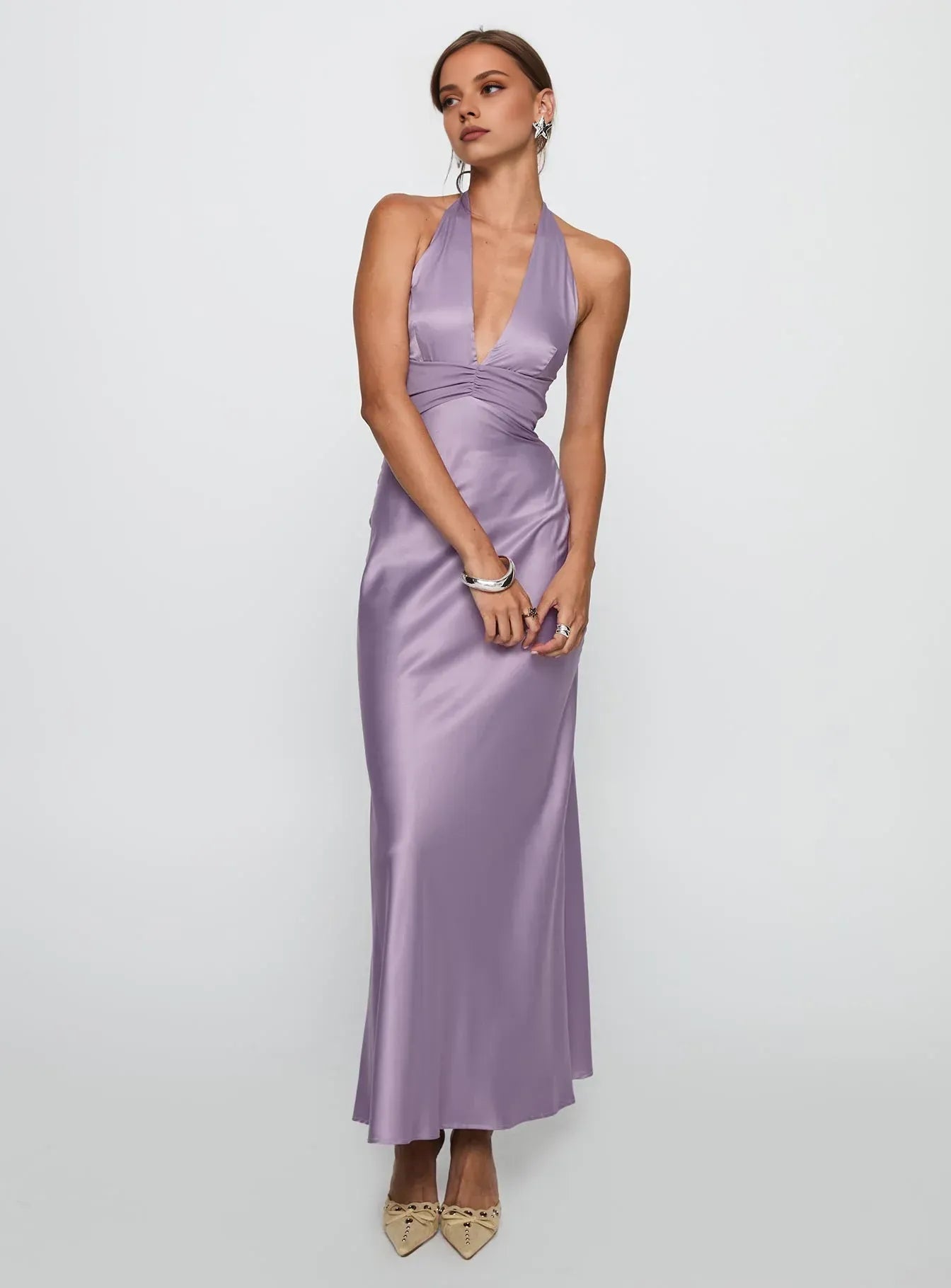 Modern Mermaid/Trumpet Halter V Neck Sleeveless Backless Floor-Length Prom Dress